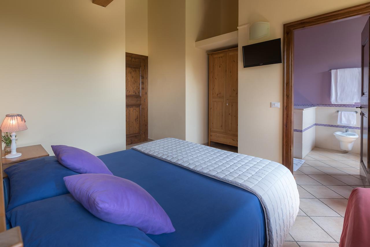 Badia Agriturismo La Torraccia Luaran gambar
