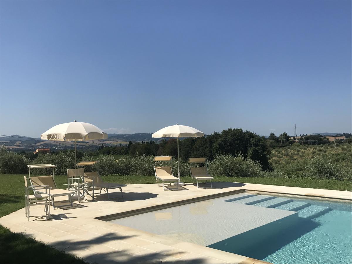 Badia Agriturismo La Torraccia Luaran gambar