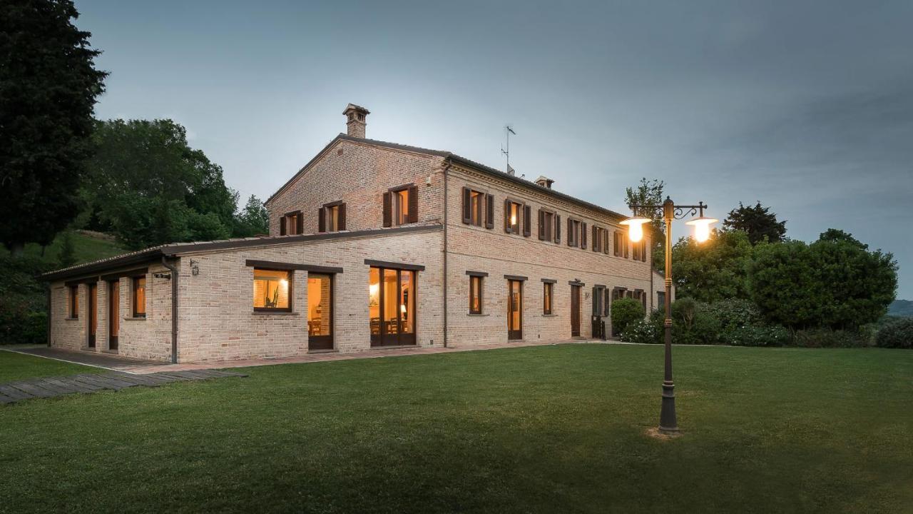 Badia Agriturismo La Torraccia Luaran gambar