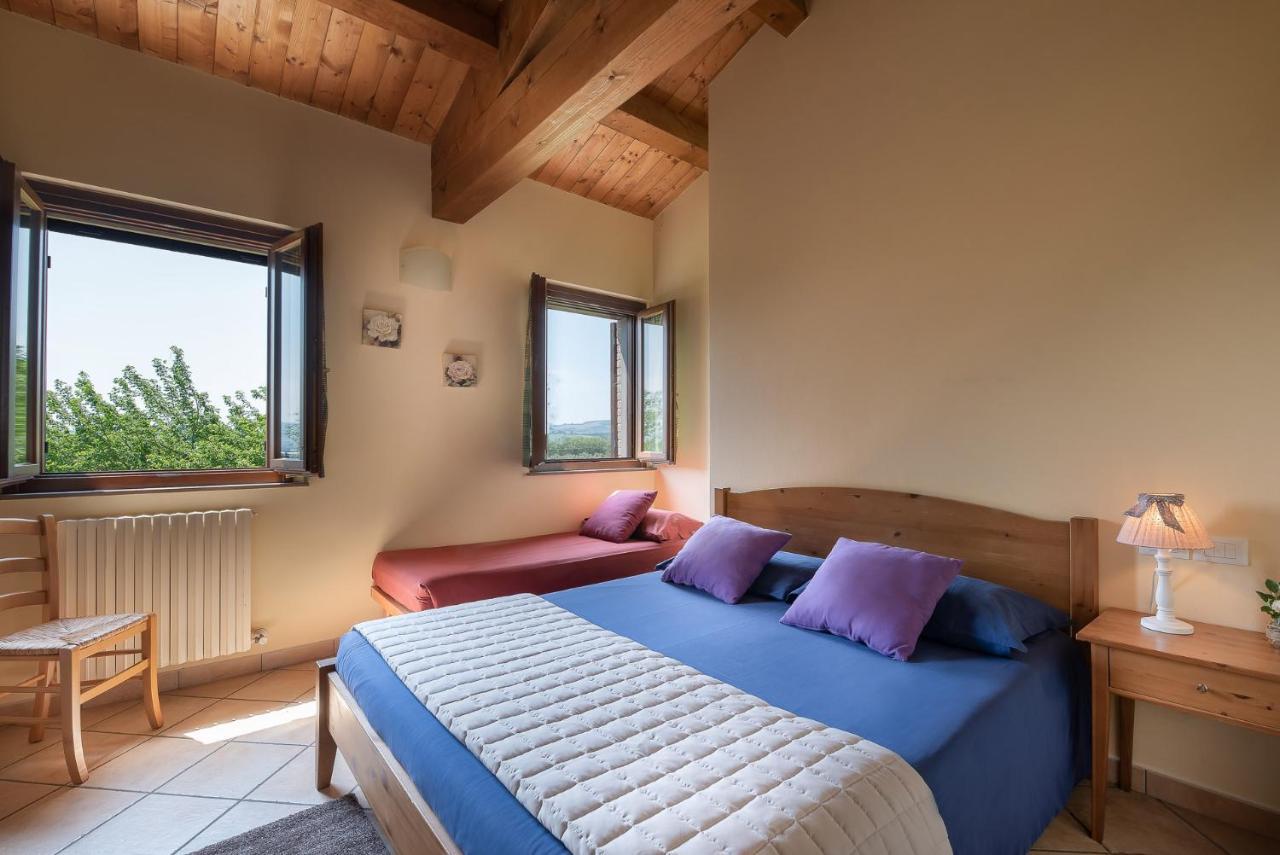 Badia Agriturismo La Torraccia Luaran gambar